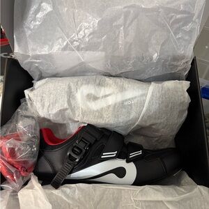 New in Box Peloton 41 cycling shoes